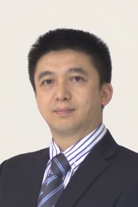 Long YANG (200x300)