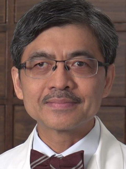 prof._robert_km_koe480x643