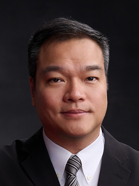 simon_tang_480x643