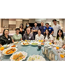 dinner_215x253.png